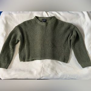 Rue21 dark green crop top sweater size S never worn